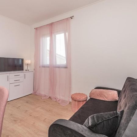 Agape Apartments 비오그라드나모루 외부 사진