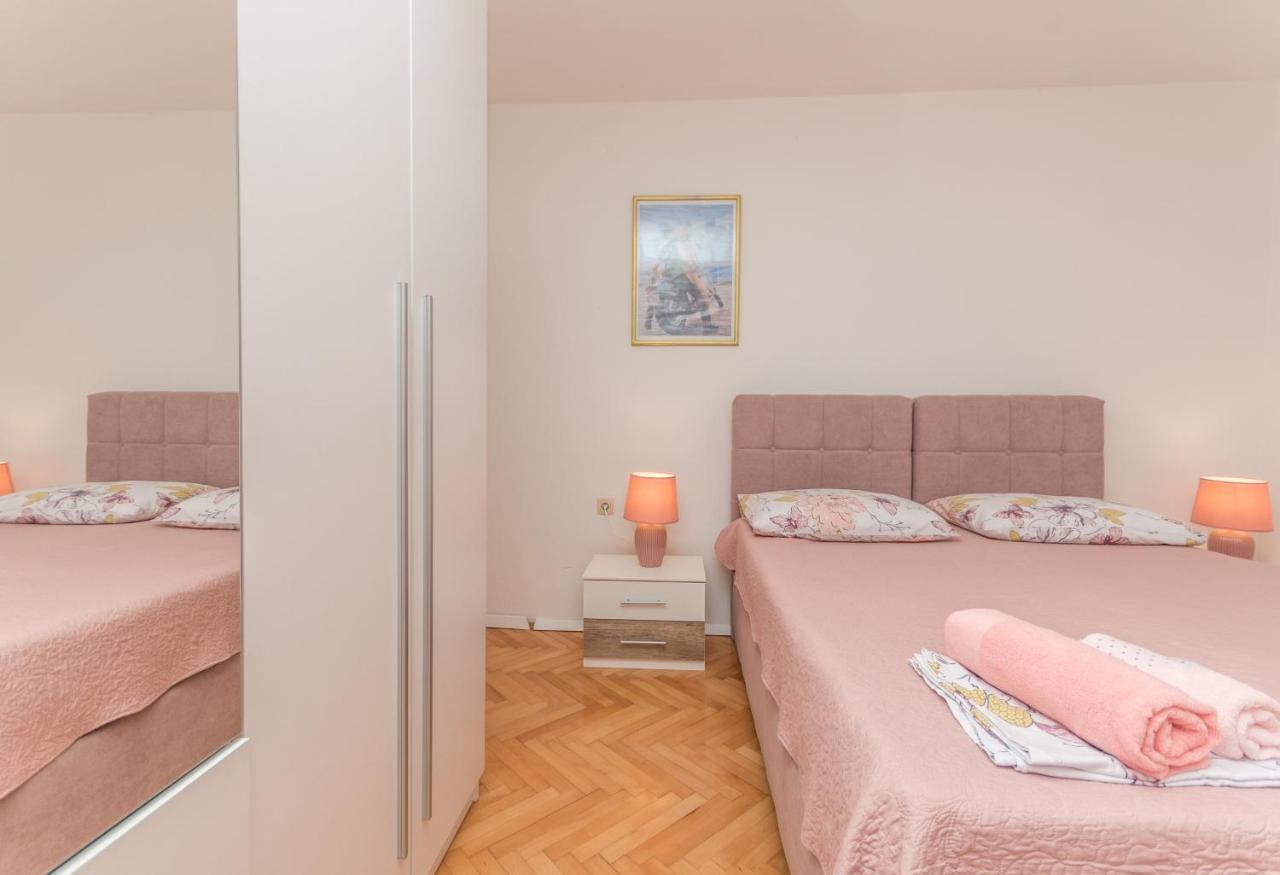 Agape Apartments 비오그라드나모루 외부 사진